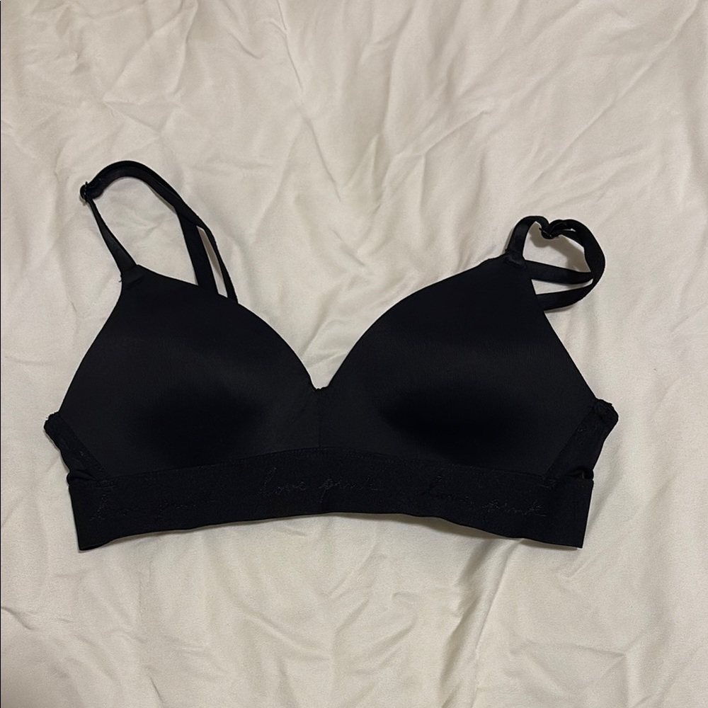 VS PINK wear Everywhere wireless lightly lined Bra in Black